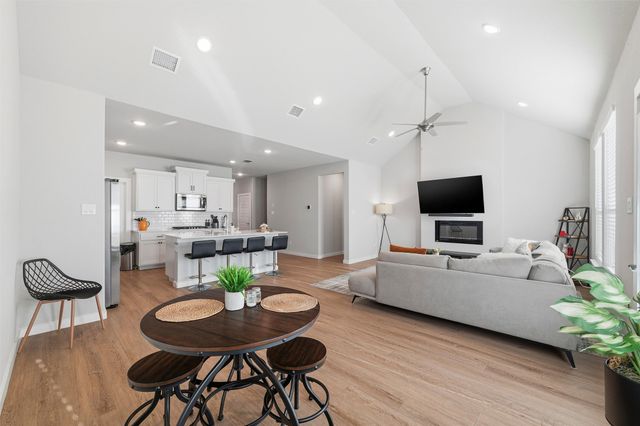 2417 Mankato Drive, Fort Worth, TX 76179