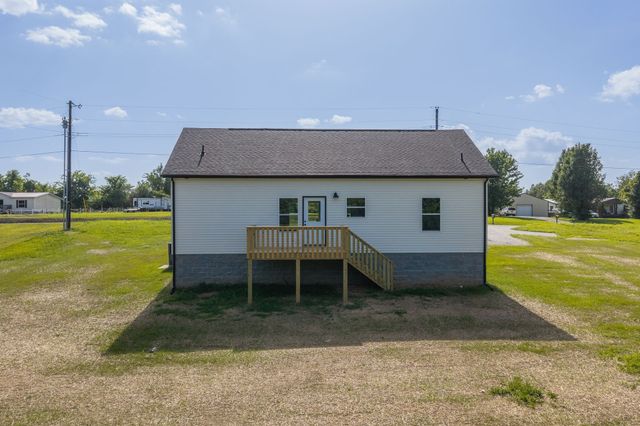 831 Wells Road, Dickson, TN 37055
