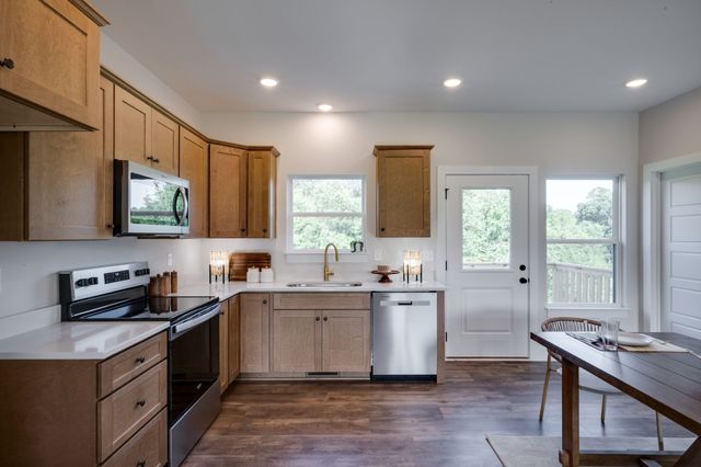 831 Wells Road, Dickson, TN 37055