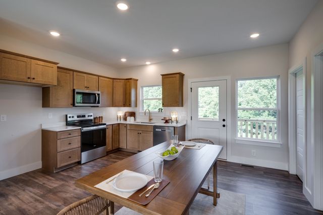 831 Wells Road, Dickson, TN 37055