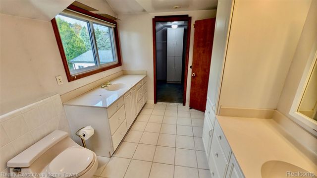 46955 Shiloh Way, Shelby Charter Township, MI 48317