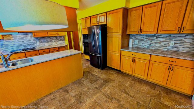 46955 Shiloh Way, Shelby Charter Township, MI 48317