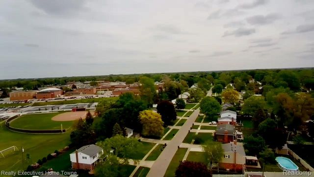 46955 Shiloh Way, Shelby Charter Township, MI 48317