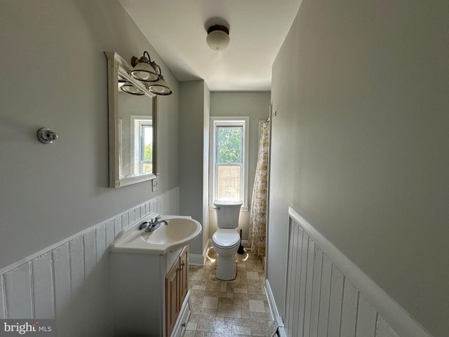 133 N 3RD AVE, Royersford, PA 19468