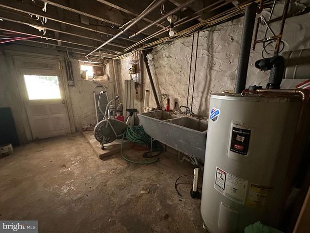 133 N 3RD AVE, Royersford, PA 19468