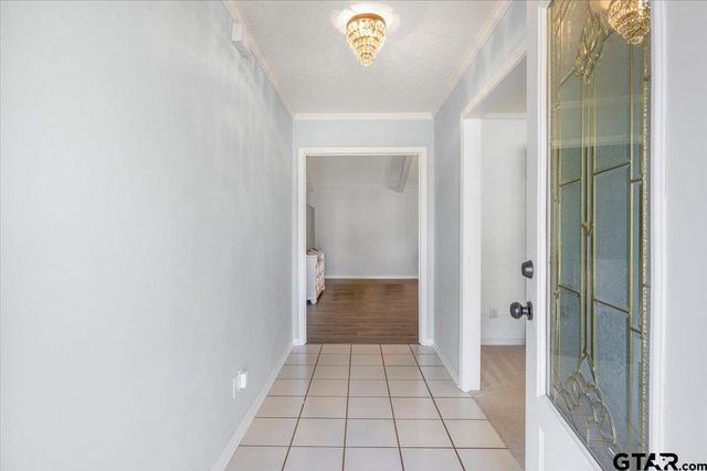 1004 Oakwood Dr, Longview, TX 75604