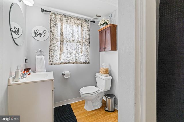 1555 FIELDWOOD RD, Southampton, PA 18966