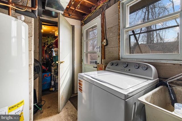 1555 FIELDWOOD RD, Southampton, PA 18966