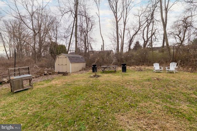 1555 FIELDWOOD RD, Southampton, PA 18966