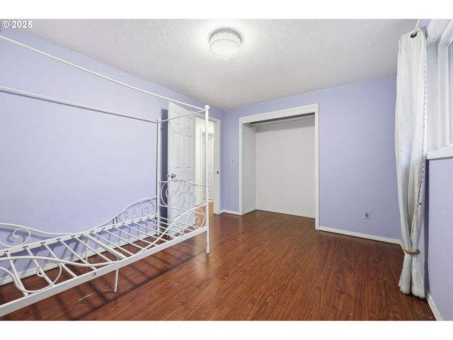 13228 Se BROOKLYN Ct, Portland, OR 97236