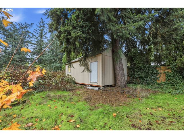 13228 Se BROOKLYN Ct, Portland, OR 97236