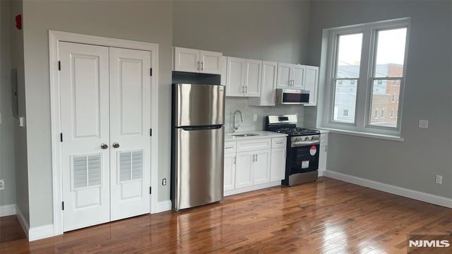 38 Mill Street, Paterson, NJ 07501