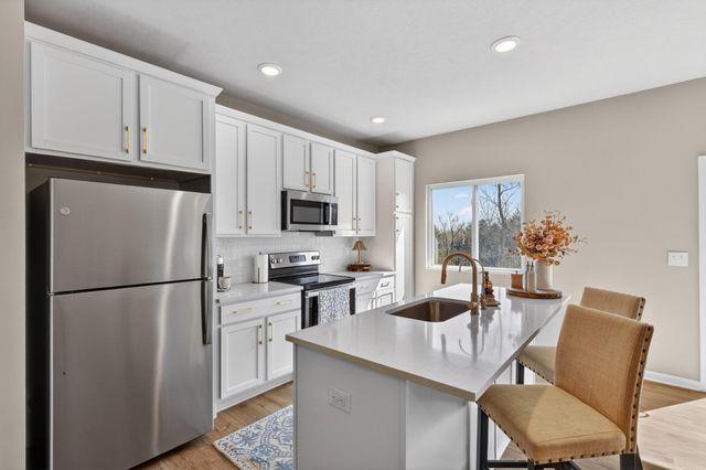 4628 Glen Haven Drive Se, City Of Kentwood, MI 49512