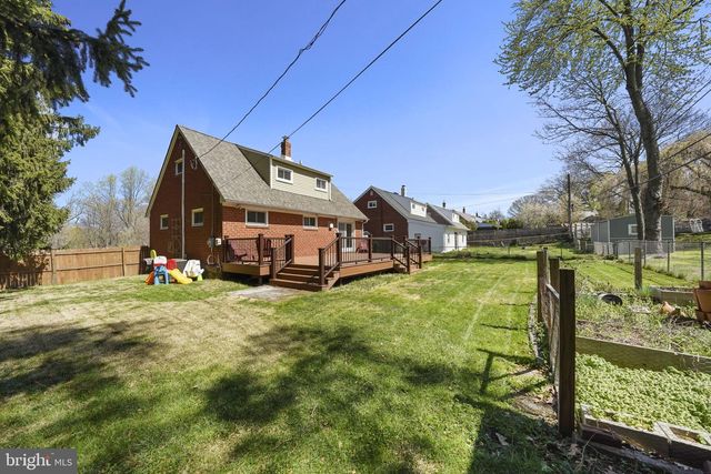 7526 HENRY AVE, Philadelphia, PA 19128