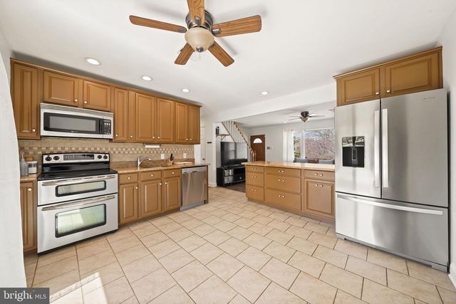 7526 HENRY AVE, Philadelphia, PA 19128