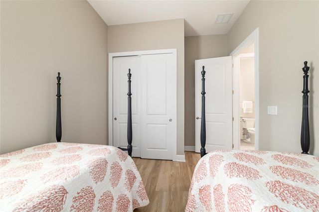 8606 SW 61ST LOOP, Ocala, FL 34481