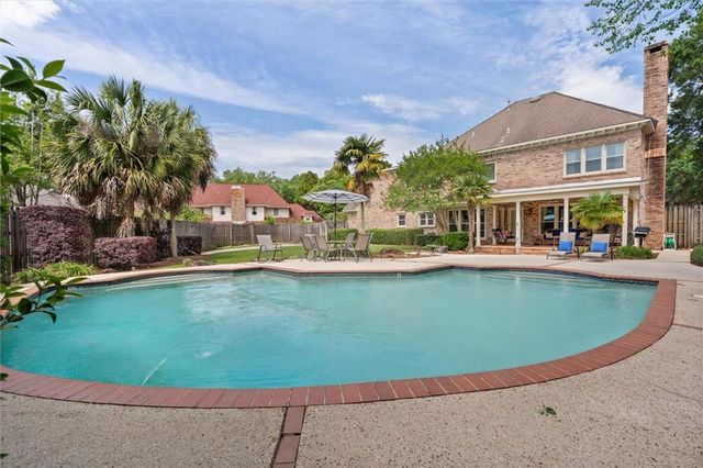 1604 Woodspointe Circle, Mobile, AL 36609