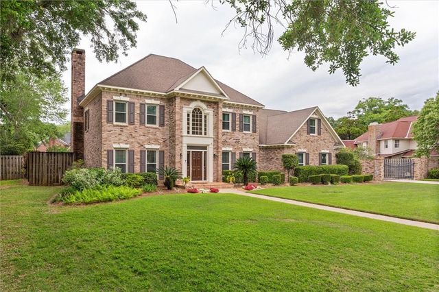 1604 Woodspointe Circle, Mobile, AL 36609