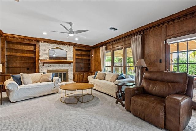 1604 Woodspointe Circle, Mobile, AL 36609