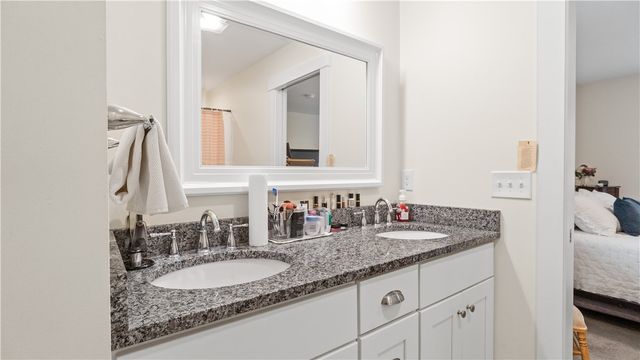 724 Centerville Road 8, Warwick, RI 02886
