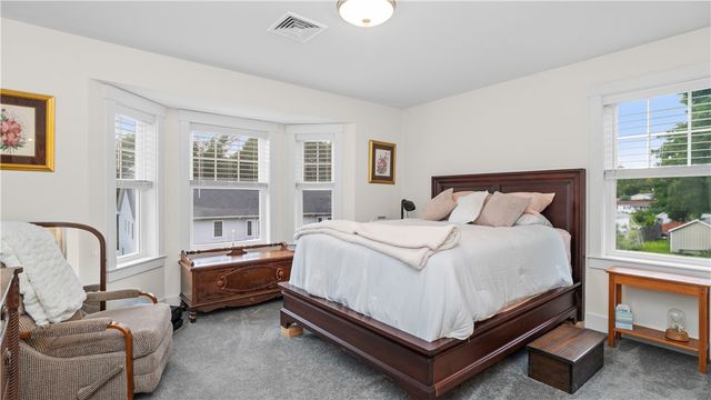 724 Centerville Road 8, Warwick, RI 02886