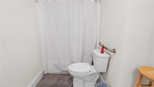 724 Centerville Road 8, Warwick, RI 02886