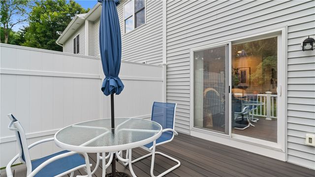 724 Centerville Road 8, Warwick, RI 02886