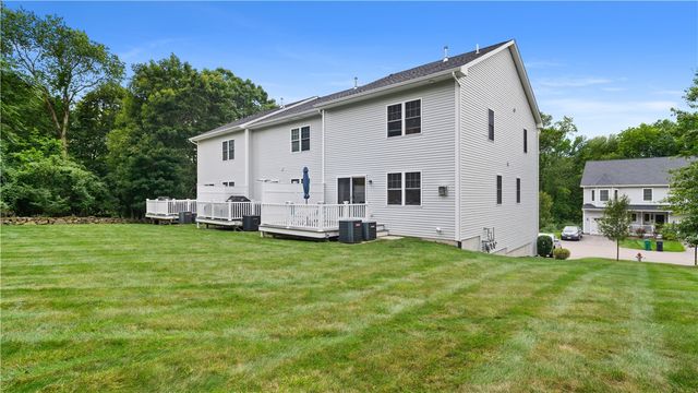 724 Centerville Road 8, Warwick, RI 02886