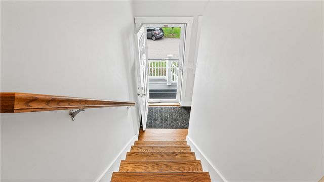 724 Centerville Road 8, Warwick, RI 02886