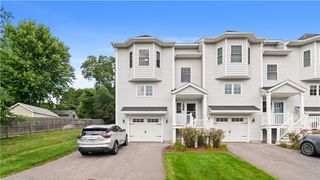 724 Centerville Road 8, Warwick, RI 02886