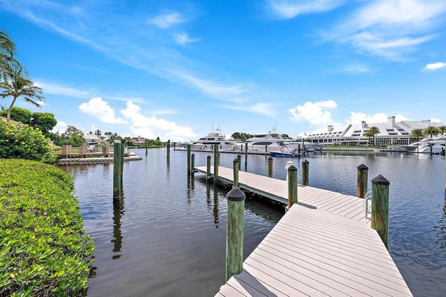 193 Spyglass Court, Jupiter, FL 33477