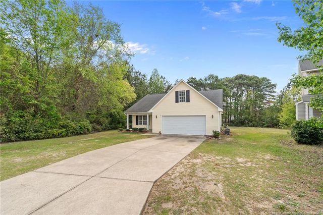 3596 Pioneer Drive, Hope Mills, NC 28348