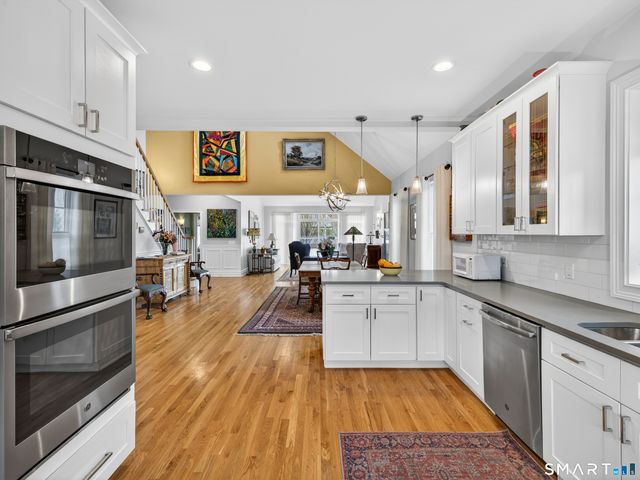 25 Sheffield Street 7, Old Saybrook, CT 06475