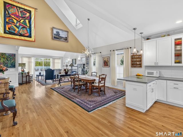 25 Sheffield Street 7, Old Saybrook, CT 06475