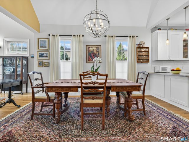 25 Sheffield Street 7, Old Saybrook, CT 06475