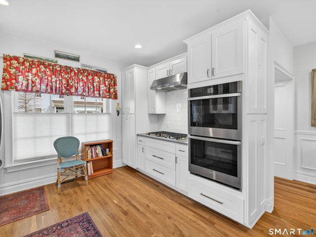 25 Sheffield Street 7, Old Saybrook, CT 06475