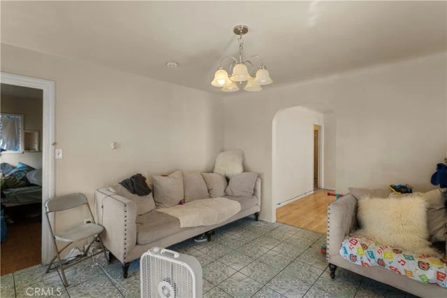 544 Keenan Avenue, Los Angeles, CA 90022