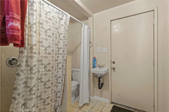 544 Keenan Avenue, Los Angeles, CA 90022