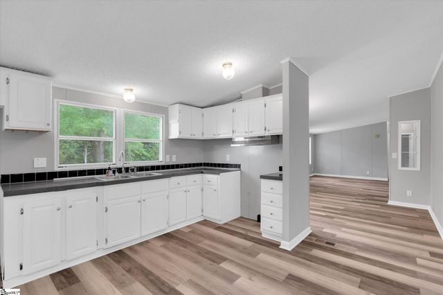315 Calina Heights, Spartanburg, SC 29651