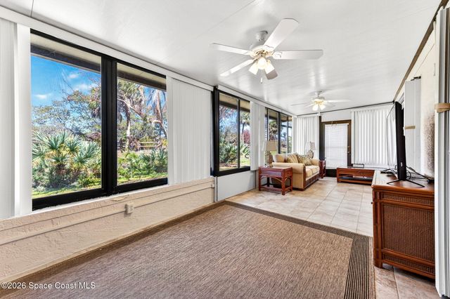 810 Parkside Place 810, Indian Harbour Beach, FL 32937