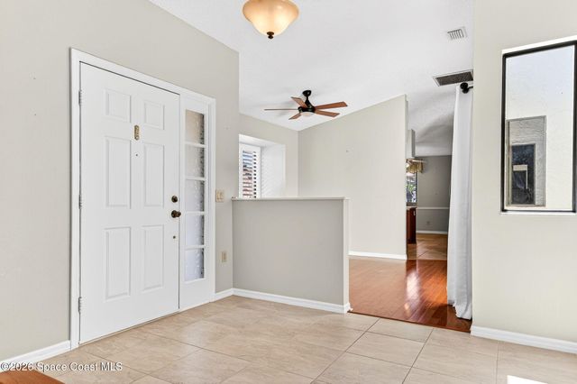 810 Parkside Place 810, Indian Harbour Beach, FL 32937