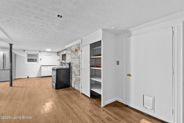 319 S Ewing Ave APT 3, Louisville, KY 40206