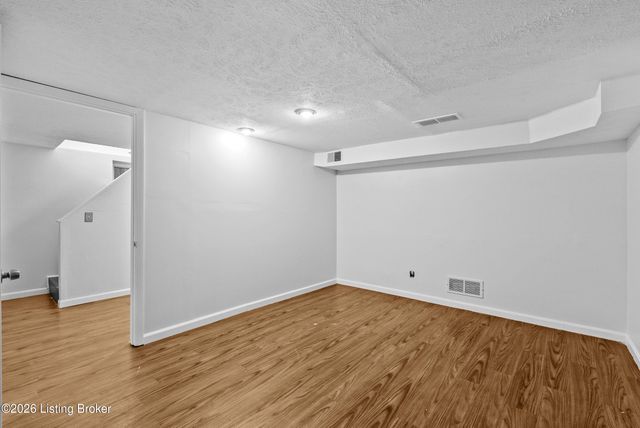 319 S Ewing Ave APT 3, Louisville, KY 40206