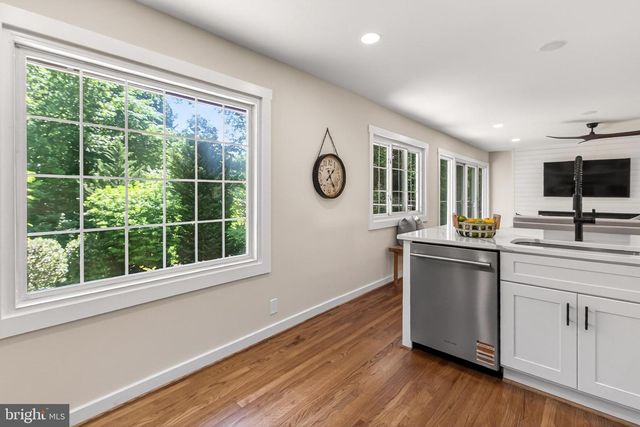 3611 SPRUCEDALE DR, Annandale, VA 22003