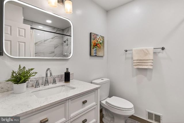 3611 SPRUCEDALE DR, Annandale, VA 22003