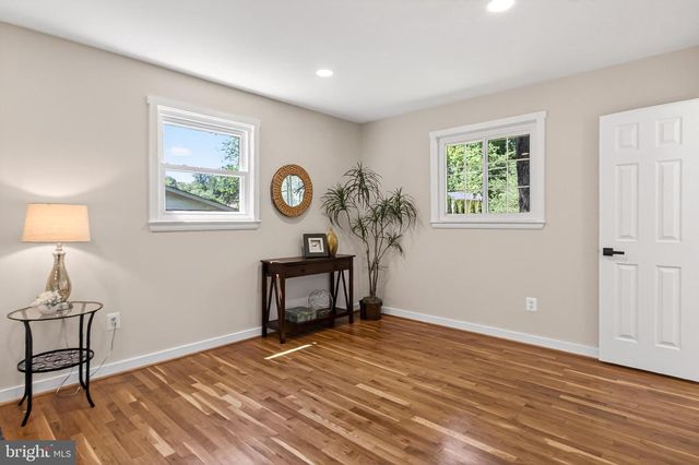 3611 SPRUCEDALE DR, Annandale, VA 22003
