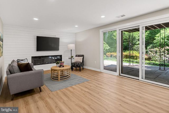 3611 SPRUCEDALE DR, Annandale, VA 22003