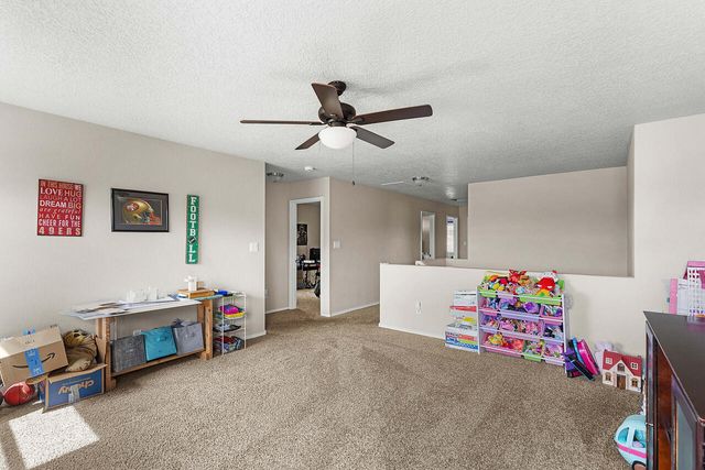 7068 Tombstone Road NW, Albuquerque, NM 87114