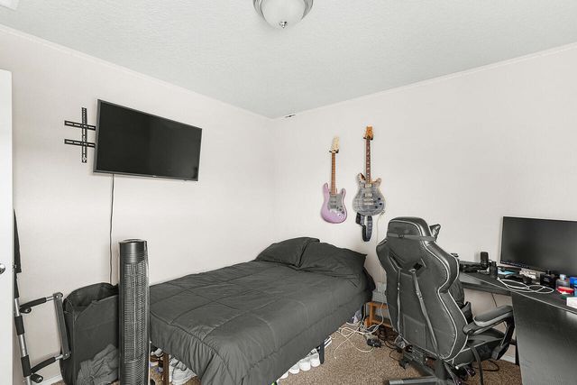 7068 Tombstone Road NW, Albuquerque, NM 87114