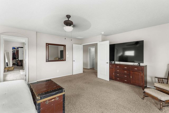 7068 Tombstone Road NW, Albuquerque, NM 87114